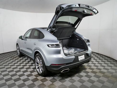 Used 2026 Porsche Cayenne Coupe AWD/4WD image 35