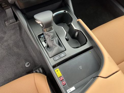 Used 2024 Lexus ES 300h w/ Premium Package FWD image 21