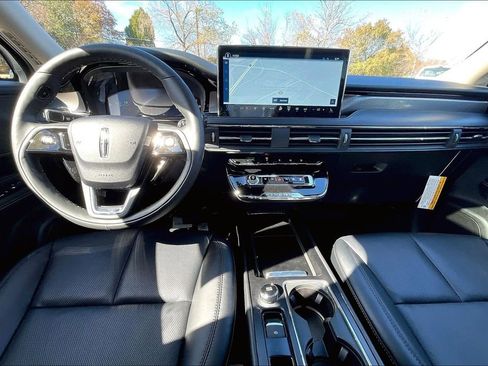 New 2026 Lincoln Corsair Reserve image 5