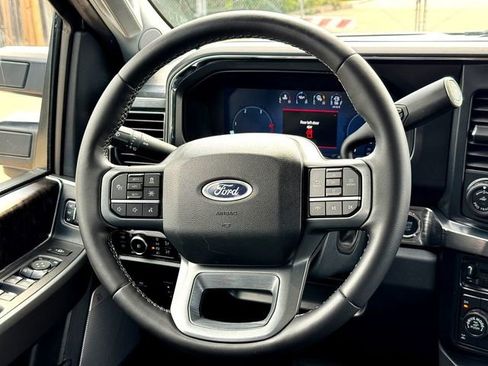 Used 2025 Ford F250 Lariat w/ Lariat Ultimate Package image 25