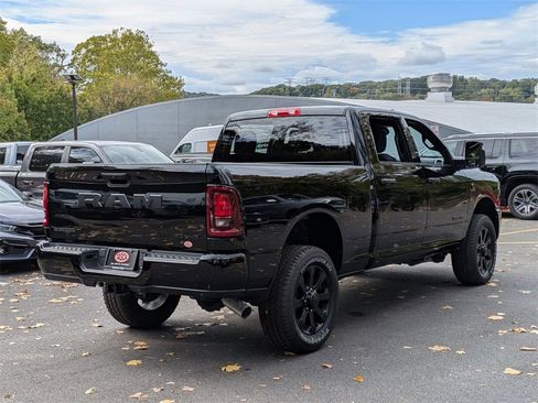 New 2025 RAM 2500 Big Horn image 4