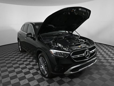 Used 2026 Mercedes-Benz GLC 300 image 33