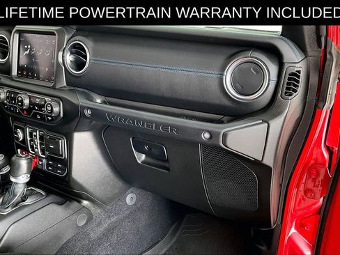 Used 2022 Jeep Wrangler Unlimited Rubicon 4xe w/ Cold Weather Group AWD/4WD image 21