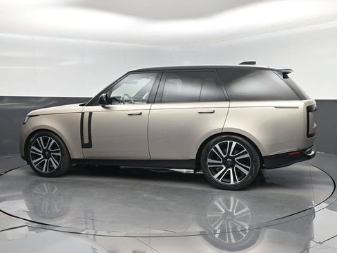 Used 2023 Land Rover Range Rover SE AWD/4WD image 10