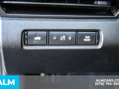 Used 2024 Nissan Altima 2.5 SV image 30