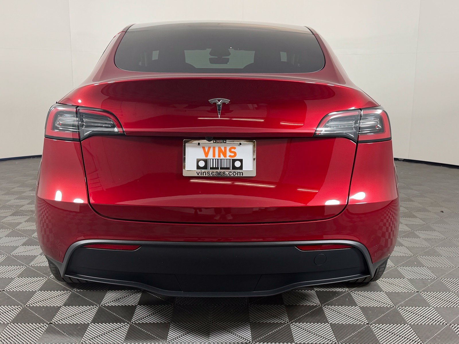 Used 2024 Tesla Model Y Long Range RWD image 8