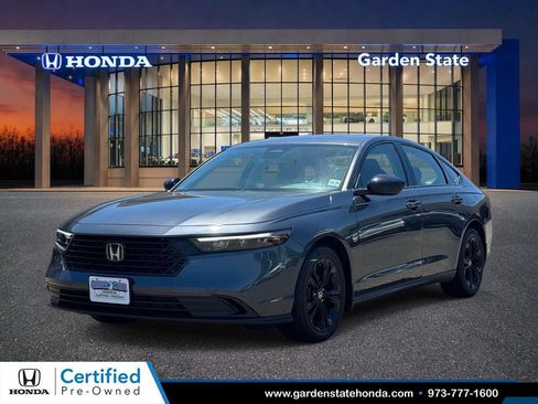 Certified 2025 Honda Accord SE image 1