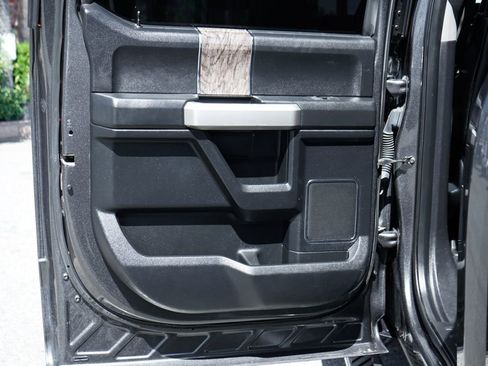 Used 2017 Ford F250 Lariat w/ Lariat Ultimate Package image 38