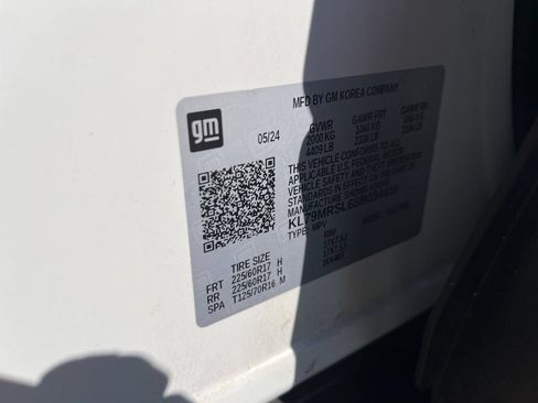 Used 2025 Chevrolet TrailBlazer LT AWD/4WD image 23