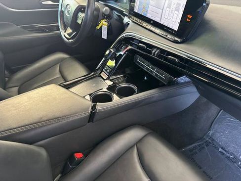 Certified 2021 Toyota Mirai w/ Advanced Technology Package RWD image 16