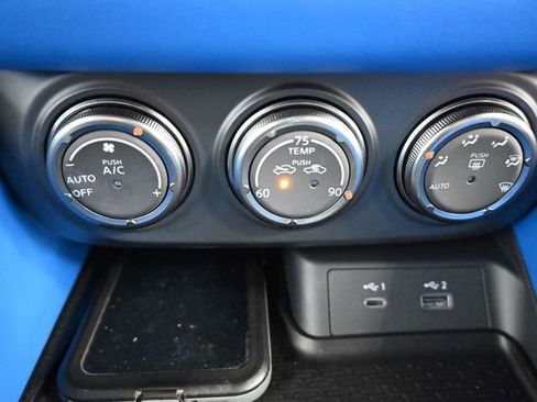 Used 2024 Nissan Z Performance w/ Floor Mat Package image 33