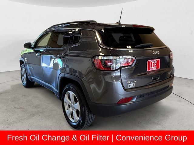 Used 2021 Jeep Compass Latitude w/ Convenience Group AWD/4WD image 3