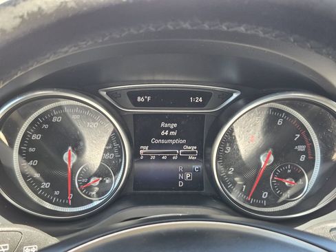 Used 2018 Mercedes-Benz GLA 250 4MATIC image 17