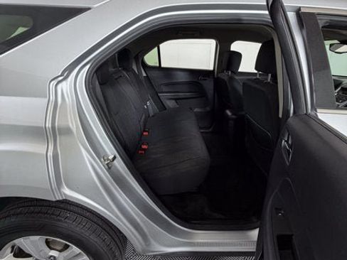 Used 2015 Chevrolet Equinox LS FWD image 6