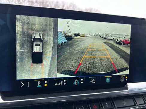 Used 2025 Chevrolet Silverado 2500 LTZ w/ LTZ Premium Package image 28