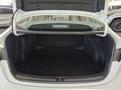 Used 2024 Toyota Corolla LE FWD image 22