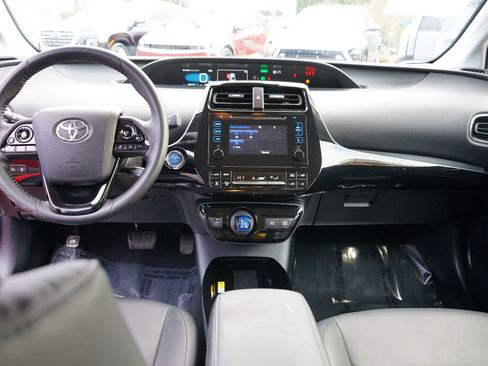 Used 2019 Toyota Prius XLE image 14