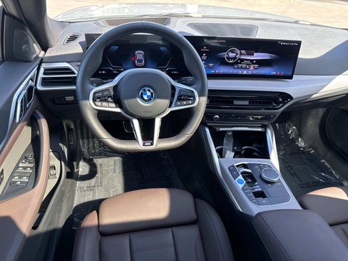 Certified 2025 BMW i4 eDrive40 RWD image 8