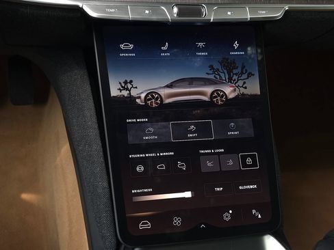 Used 2025 Lucid Air Touring AWD/4WD image 38