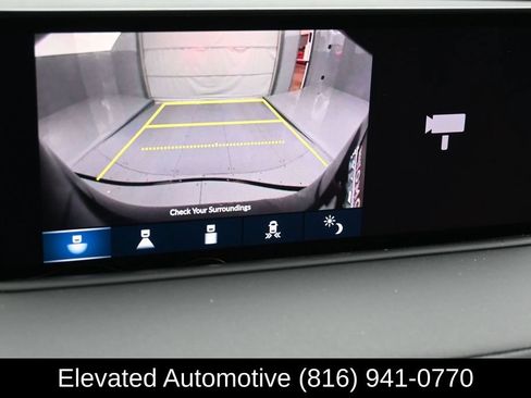 Used 2022 Acura MDX SH-AWD w/ Technology Package image 11