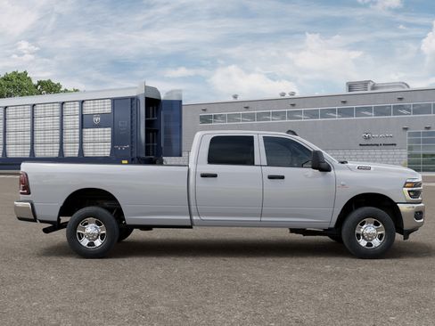 New 2026 RAM 2500 Tradesman w/ Chrome Appearance Group image 34