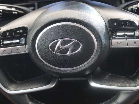 Used 2023 Hyundai Elantra SEL w/ Convenience Package image 27