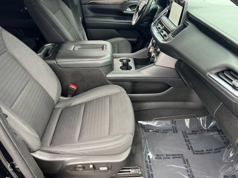 Used 2023 GMC Yukon SLE RWD image 15