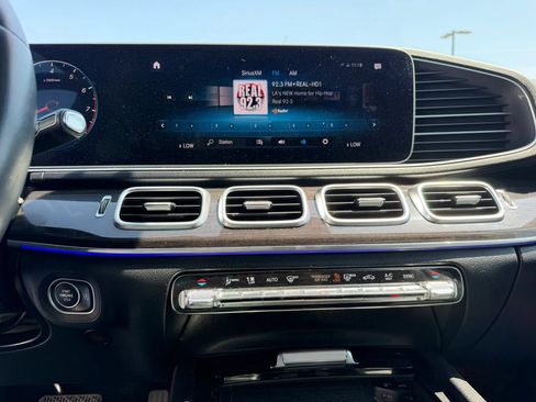 Used 2020 Mercedes-Benz GLS 450 4MATIC image 27