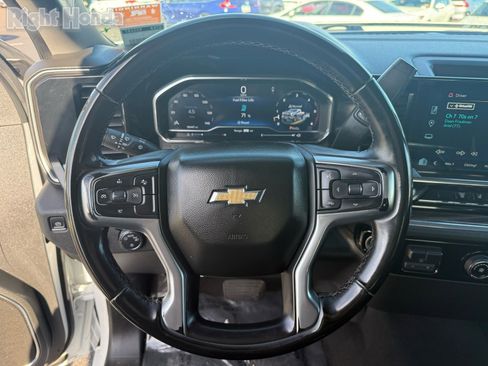 Used 2024 Chevrolet Silverado 2500 LT image 15