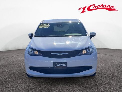 Used 2023 Chrysler Voyager LX FWD image 12