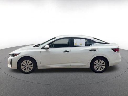 Used 2025 Nissan Sentra S FWD image 7