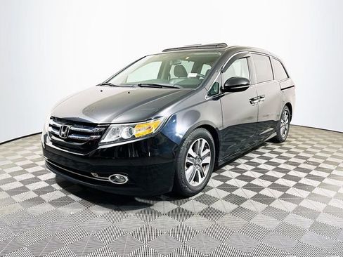 Used 2016 Honda Odyssey Touring image 4