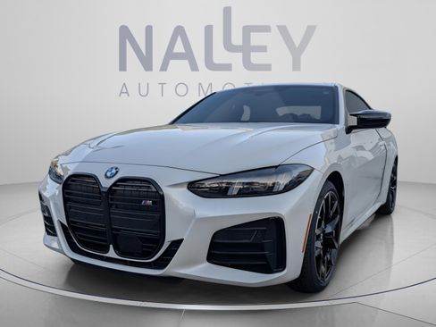 Used 2026 BMW M440i Coupe RWD image 1