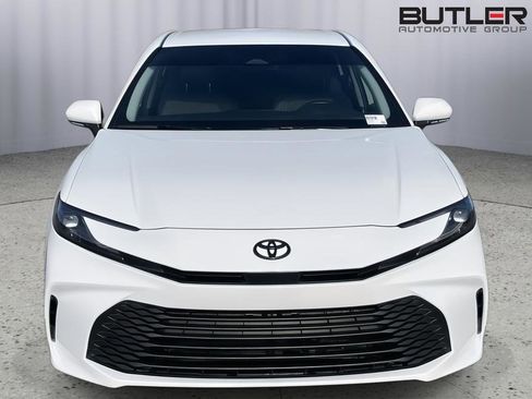 Certified 2026 Toyota Camry LE image 8