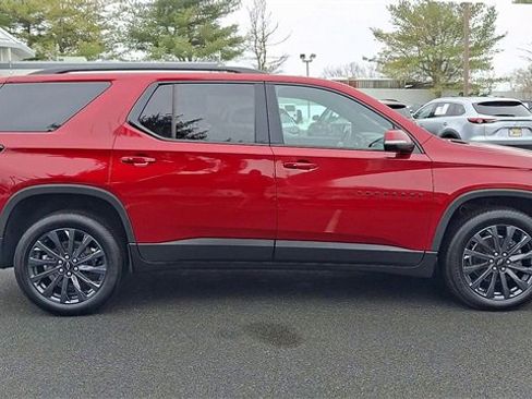 Used 2023 Chevrolet Traverse RS image 9