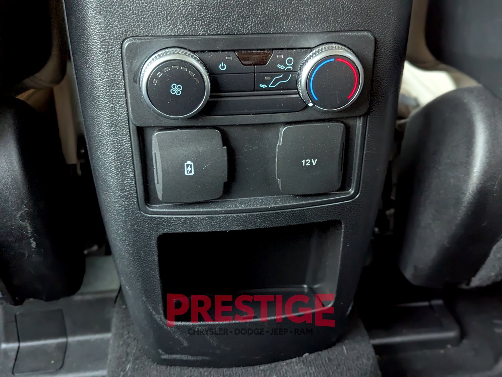 Used 2020 Ford Explorer XLT w/ Equipment Group 202A AWD/4WD image 27