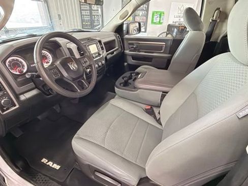 Used 2018 RAM 1500 Express RWD image 13