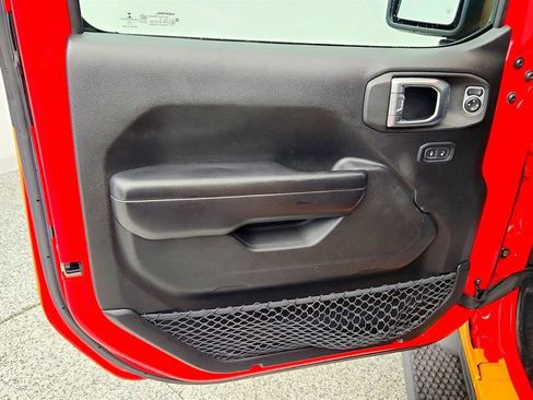 Used 2019 Jeep Wrangler Sport AWD/4WD image 10