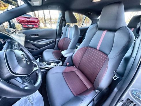 Used 2025 Toyota Corolla SE image 20