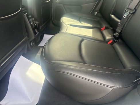 Certified 2022 Jeep Compass Limited image 29