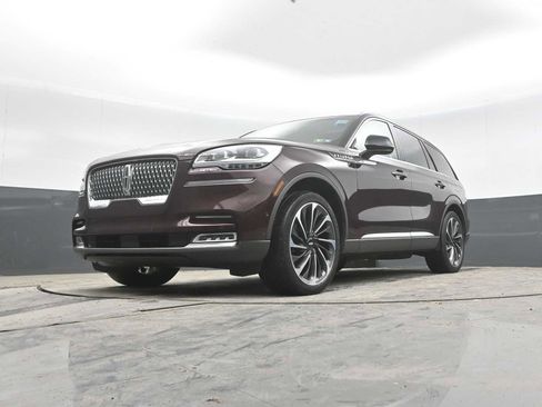 Used 2020 Lincoln Aviator Reserve w/ Equipment Group 202A AWD/4WD image 40