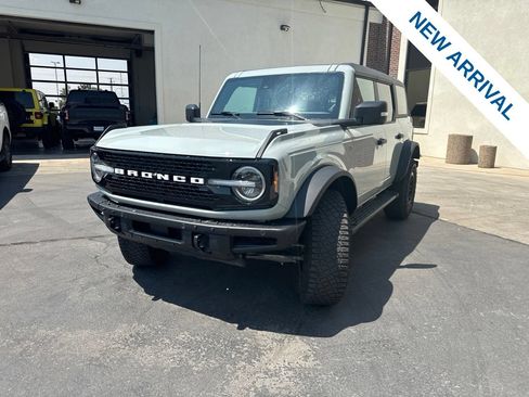 Used 2024 Ford Bronco Wildtrak AWD/4WD image 3