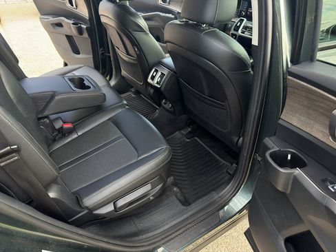 Used 2022 Kia Sorento S AWD/4WD image 35