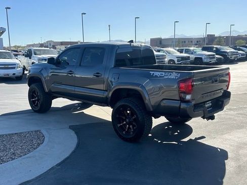 Used 2019 Toyota Tacoma TRD Sport AWD/4WD image 22