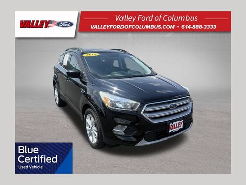 Used 2018 Ford Escape SE w/ SE Sync 3 Package FWD image 1