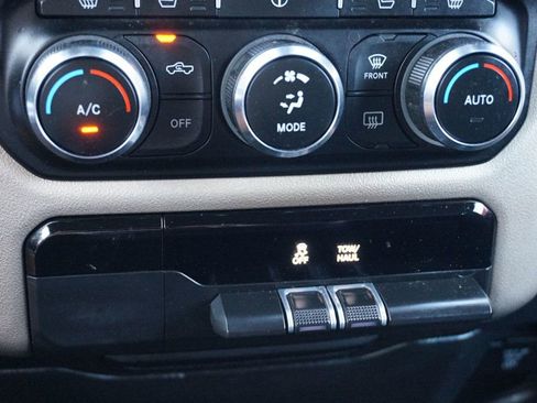 Used 2021 RAM 1500 Laramie AWD/4WD image 39