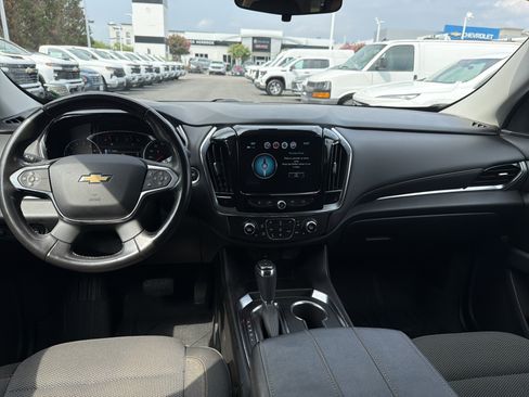 Used 2018 Chevrolet Traverse LT FWD image 27