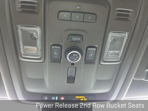 Used 2023 GMC Yukon XL Denali image 59