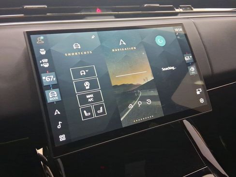 Used 2025 Land Rover Range Rover Sport SE image 24