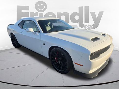 Used 2023 Dodge Challenger SRT Hellcat RWD image 3